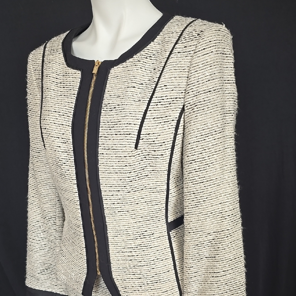 Calvin Klein Cream Black Sheath Jacket and Skirt Suit - Picture 3 of 12